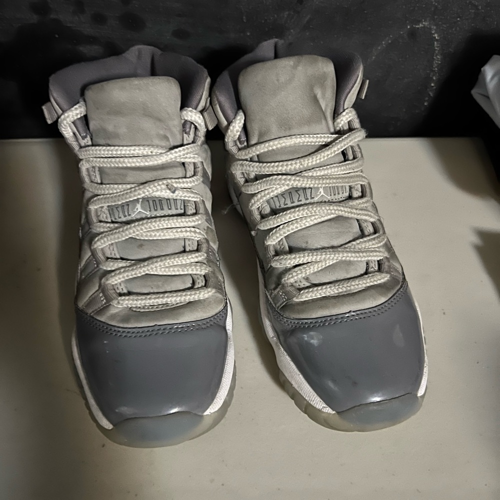 Jordan cool greys 11 size 4 boys